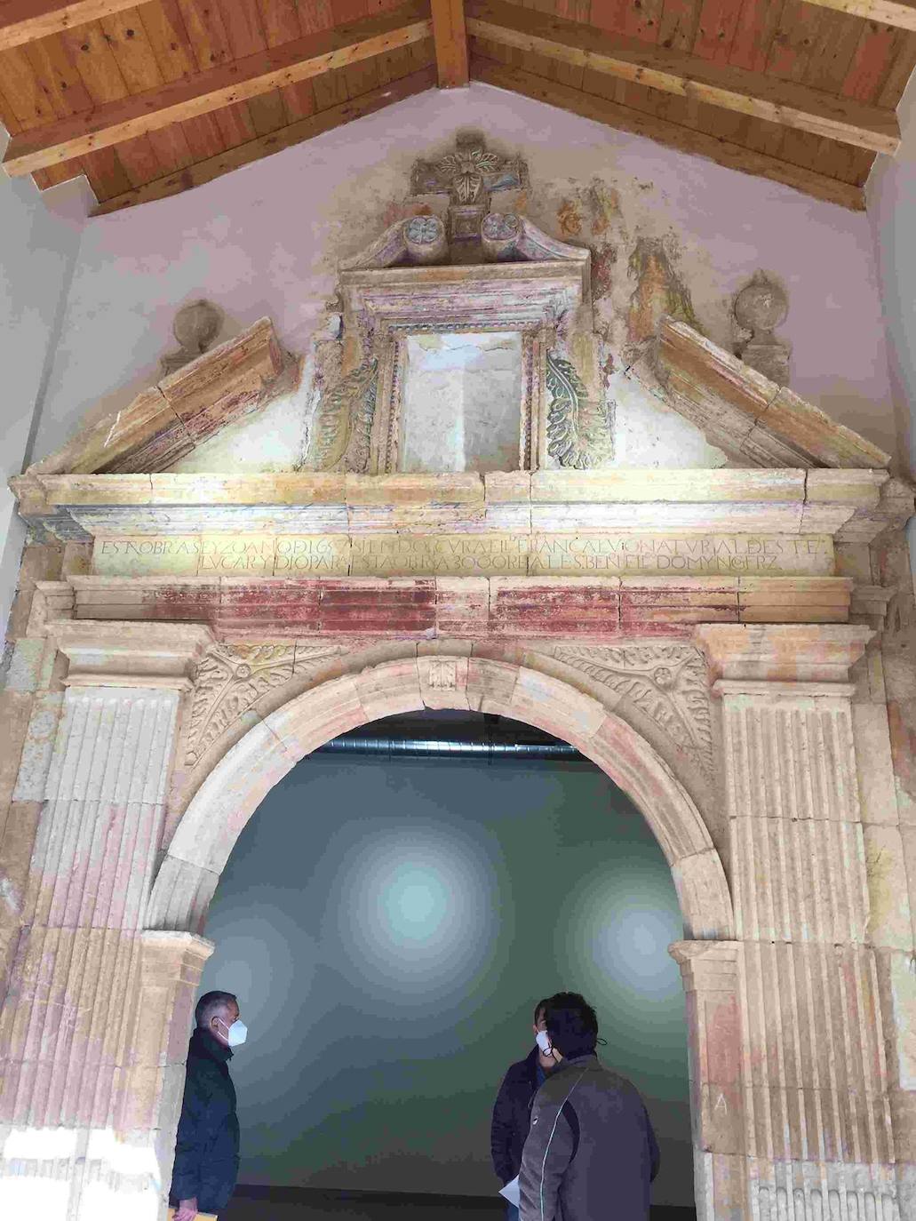 Las obras de restauración de la iglesia de San Pelayo de la localidad de Velilla de La Reina.