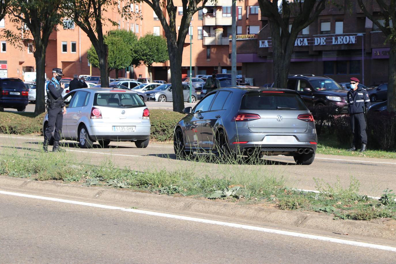 Imagen de un control a la entrada de la capital leonesa.