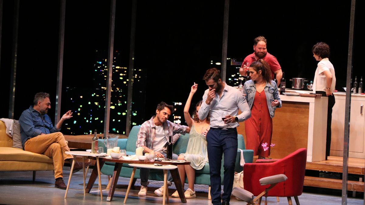 Los actores de 'Perfectos Desconocidos' se subieron a las tablas del Auditorio Ciudad de León.