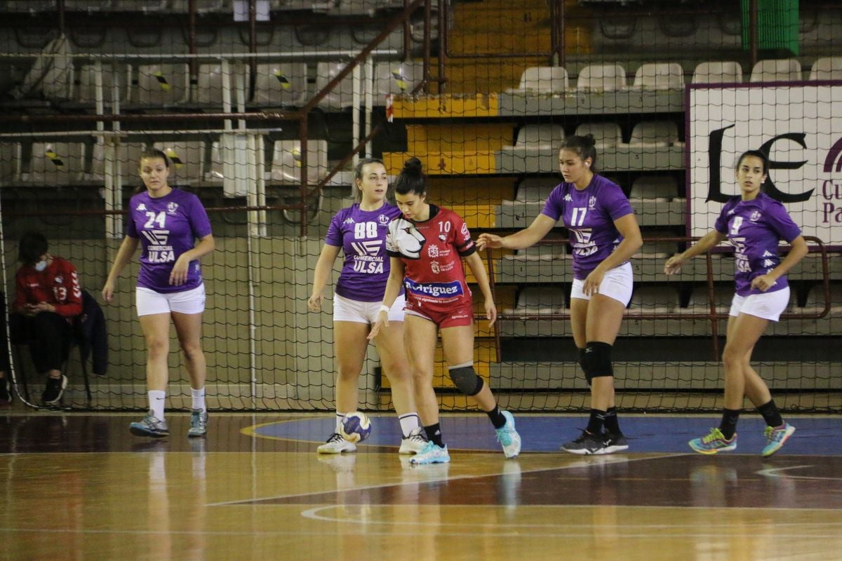 Fotos: El Rodríguez Cleba estrena la temporada ante el Handvall
