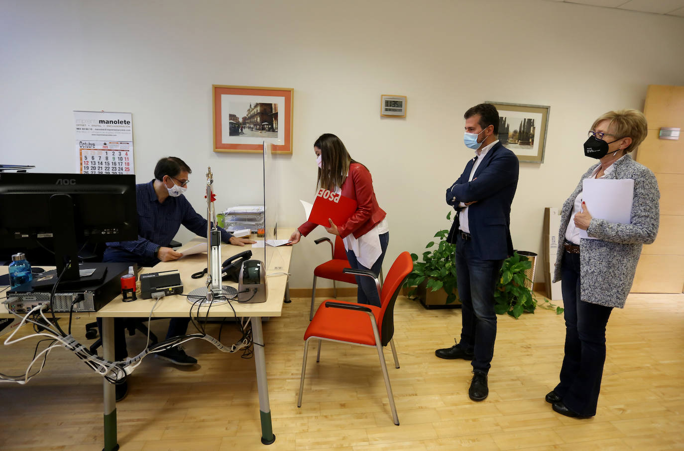 Fotos: El PSOE registra la petición de creación de una comisión de investigación sobre las residencias