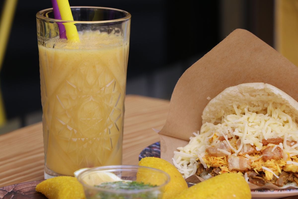 Arepas Lovers en la calle Santa Ana ofrece la mejor comida venezolana.
