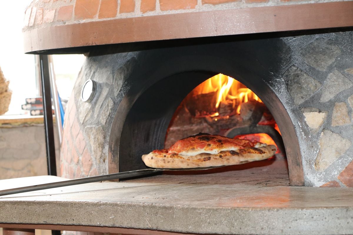 El restaurante Italia Mia ofrece la mejor comida italiana para disfrutar en el salón de tu casa.