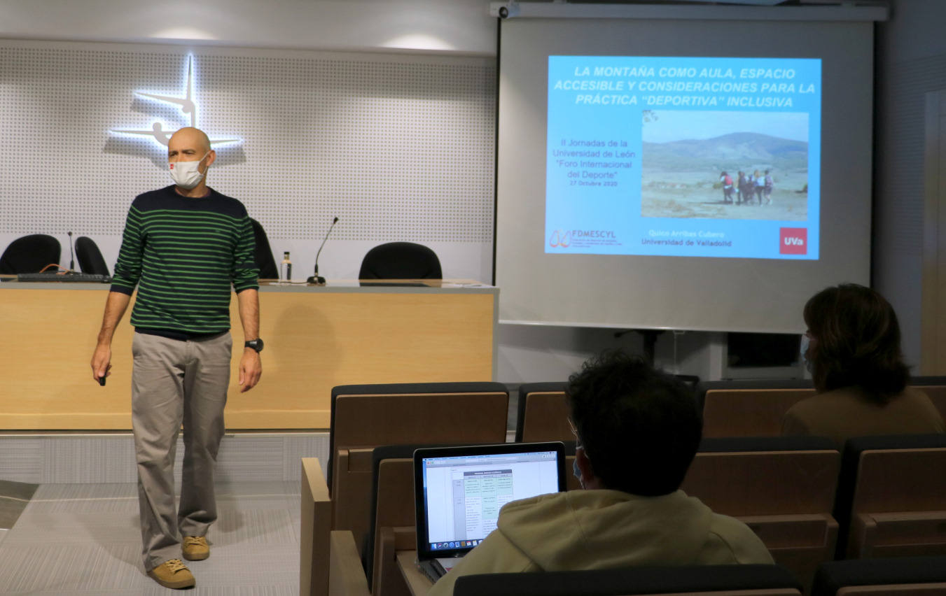 Fotos: Jornadas académicas del FID León en la ULE