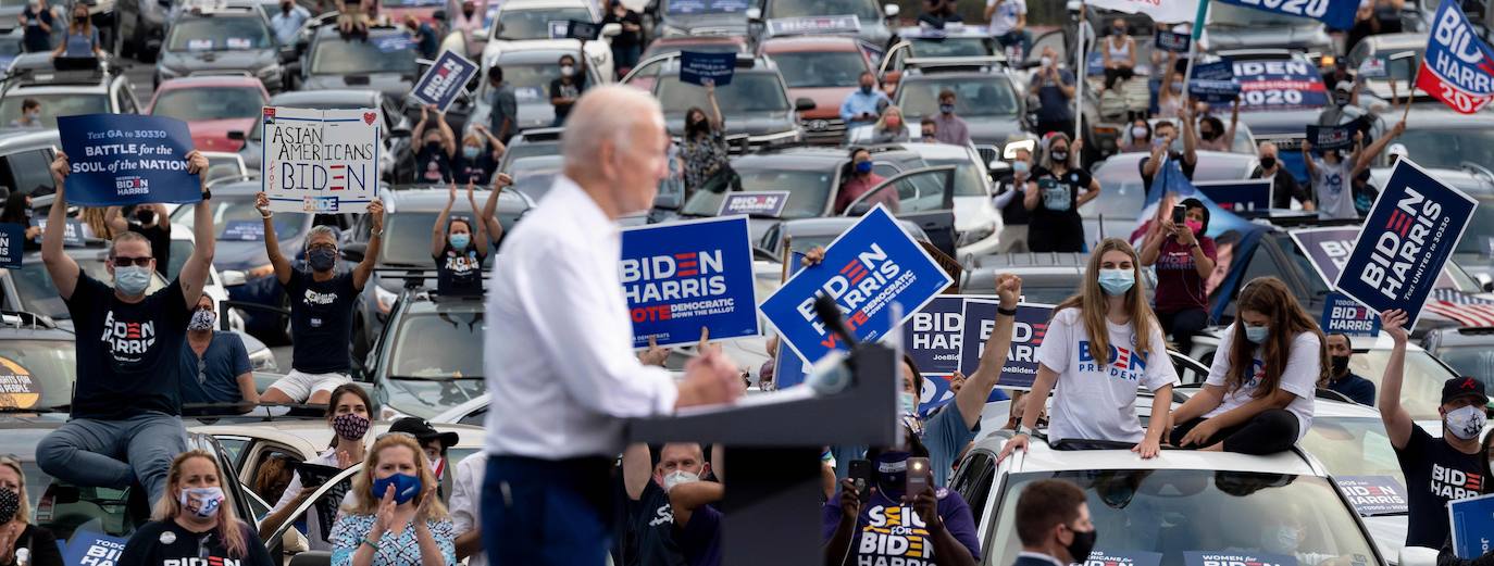 El candidato presidencial demócrata, Joe Biden, se dirige a sus seguidores durante un acto de campaña celebrado el martes en Atlanta, Georgia.