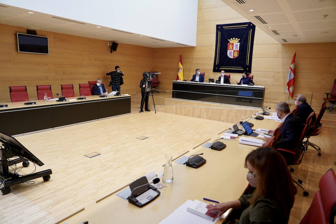 Fotos: Reunión de la Mesa de las Cortes y de la Junta de Portavoces