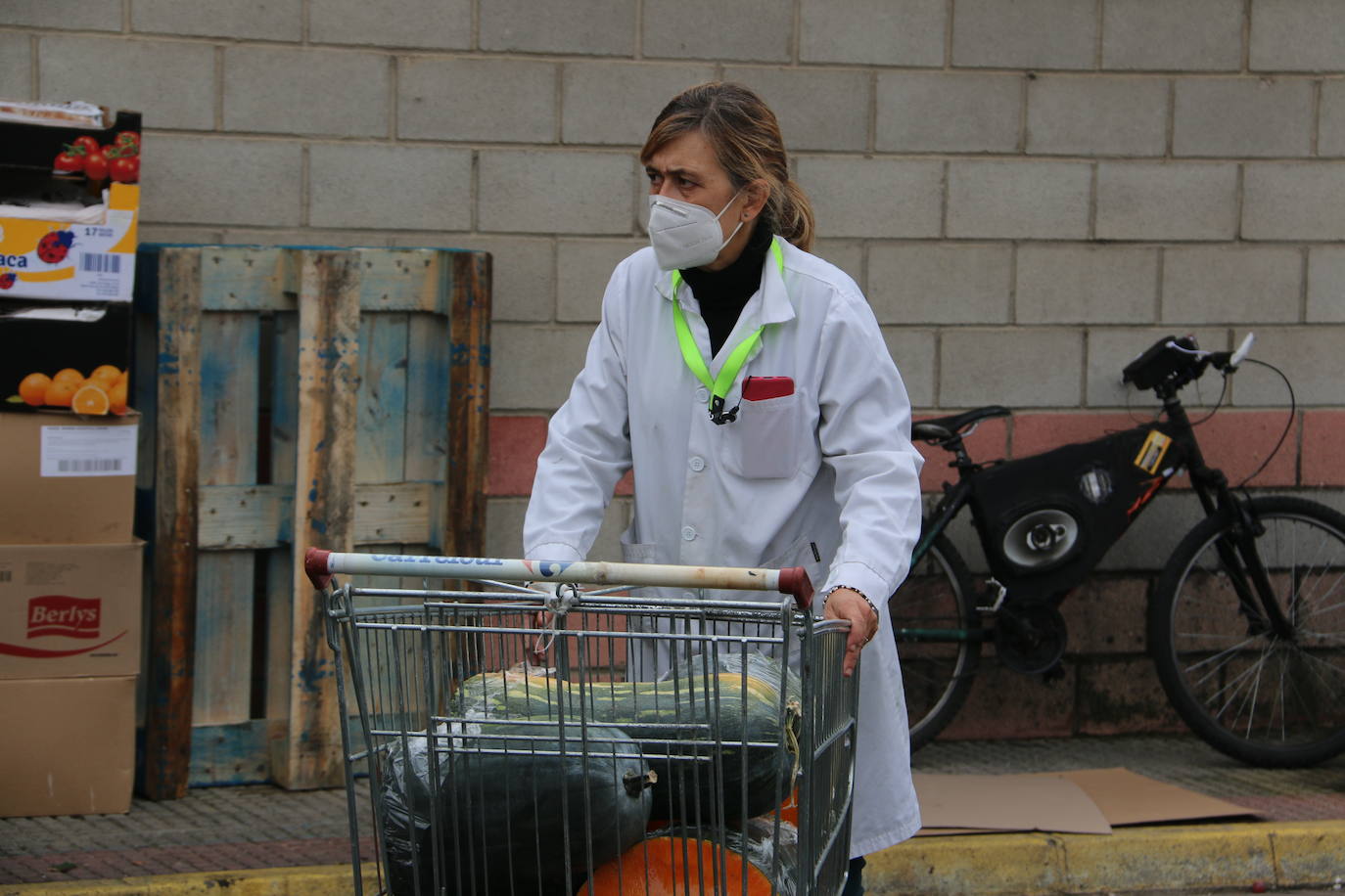 El almacén del Banco de Alimentos ha notado la subida de usuarios. 