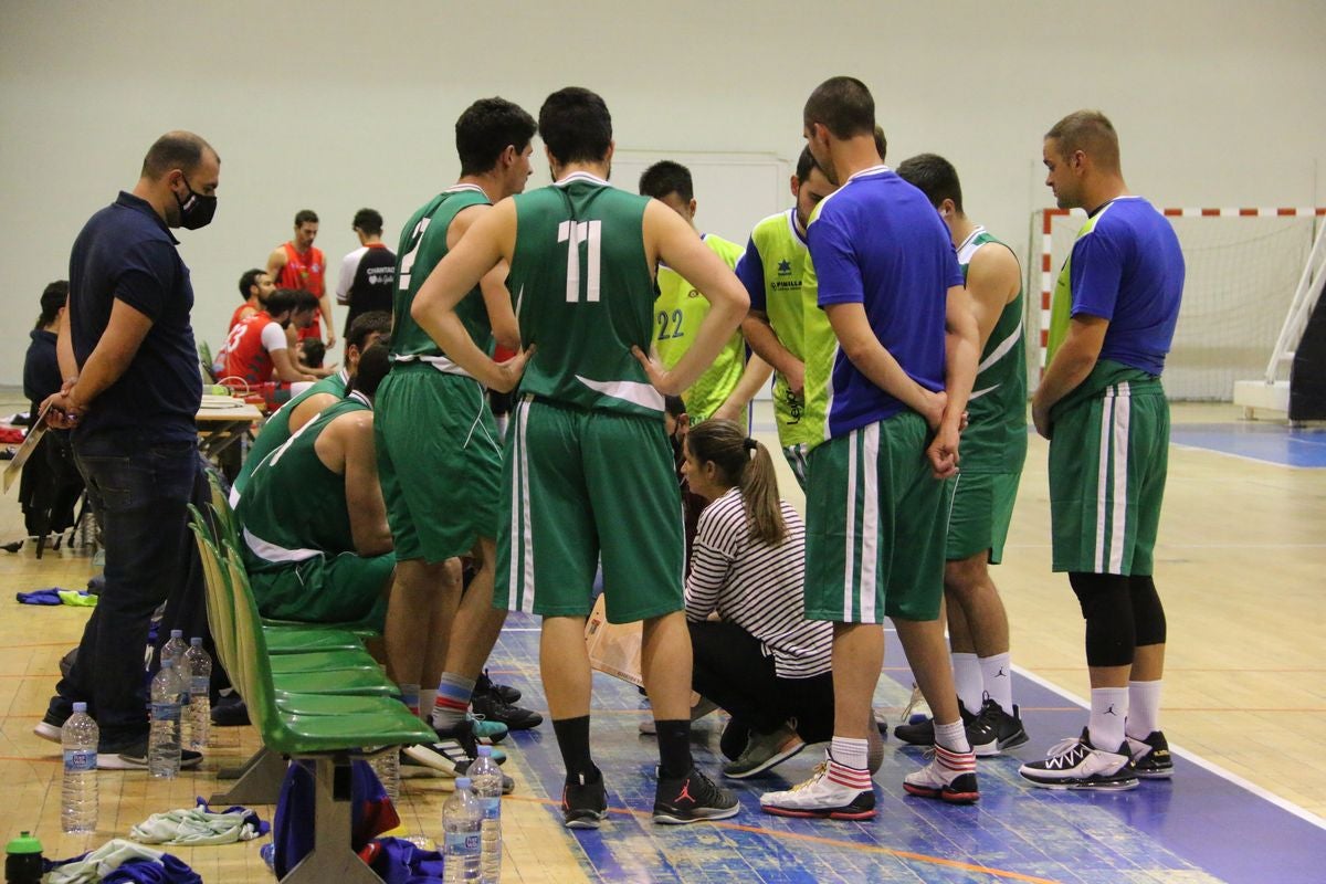 El club baloncesto Reino de León se estrena en la liga EBA esta temporada en el polideportivo San Esteban.