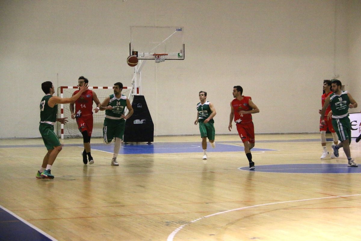 El club baloncesto Reino de León se estrena en la liga EBA esta temporada en el polideportivo San Esteban.