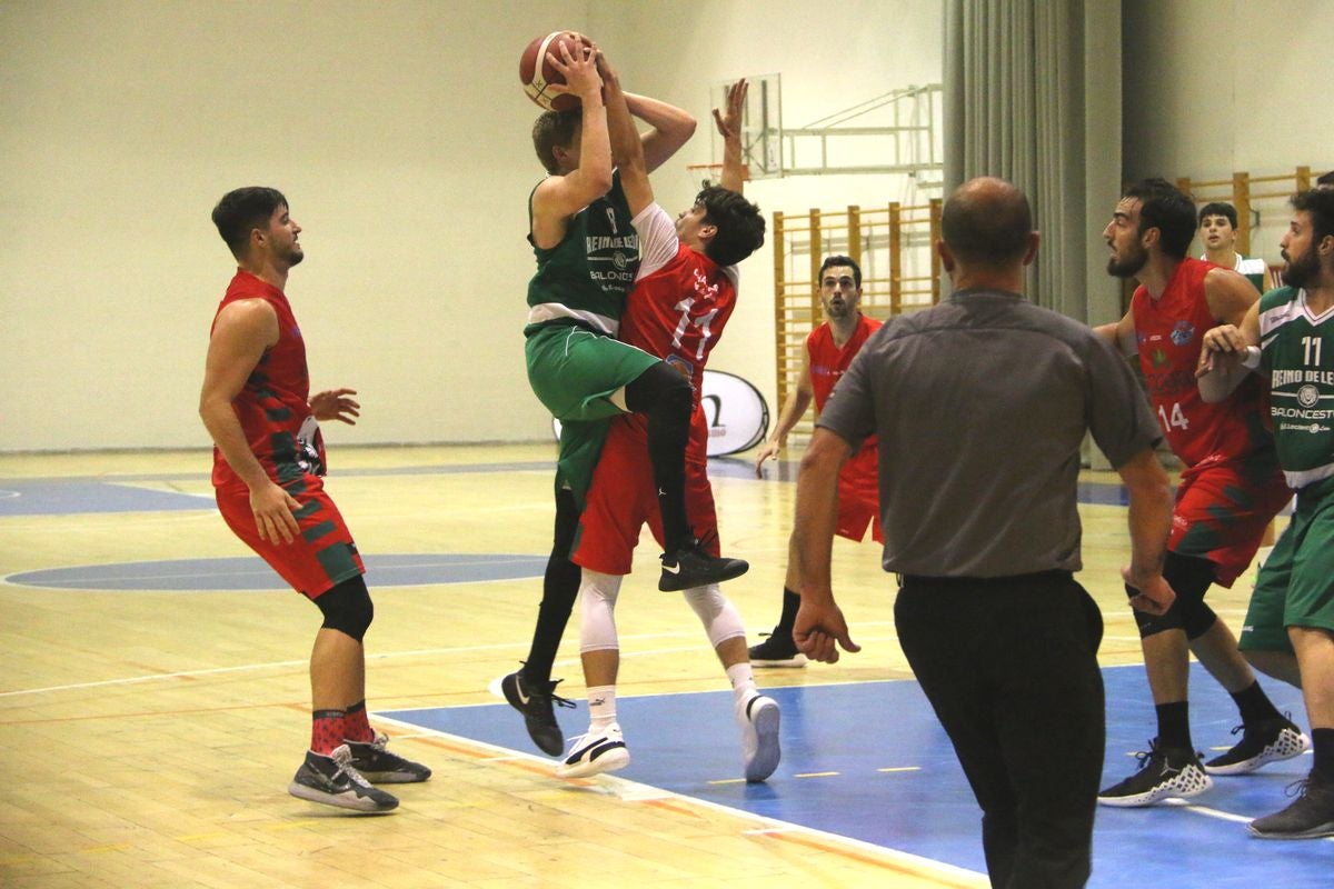 El club baloncesto Reino de León se estrena en la liga EBA esta temporada en el polideportivo San Esteban.