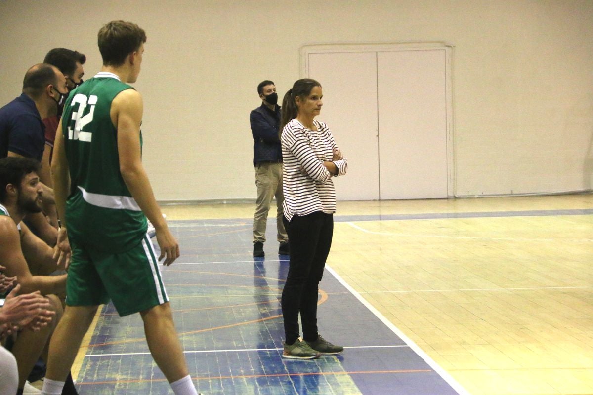 El club baloncesto Reino de León se estrena en la liga EBA esta temporada en el polideportivo San Esteban.