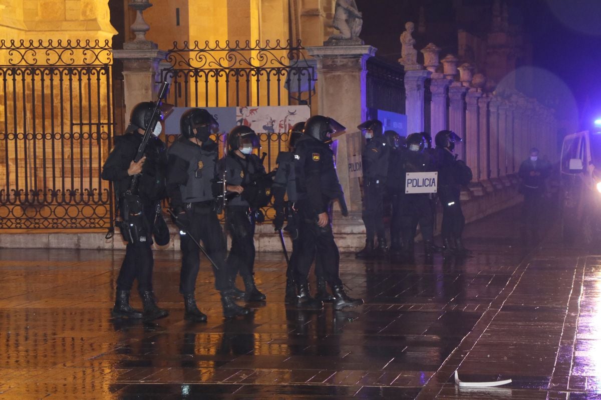 Altercados en la plaza de la Catedral. 