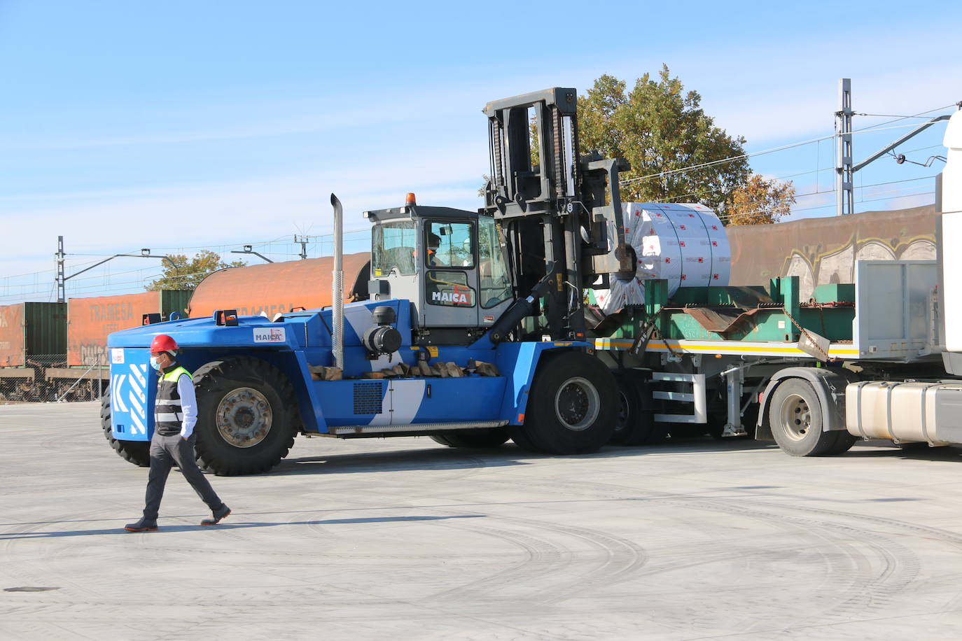 Fotos: Primer tren con salida desde Coated Solutions León