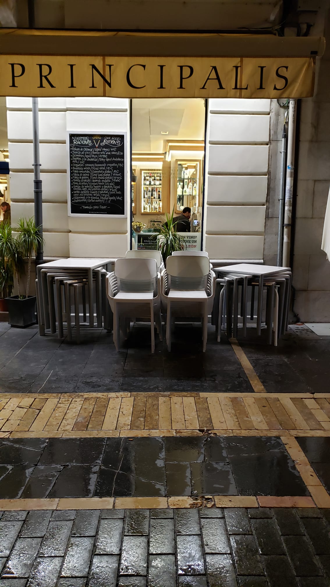 Últimas horas antes del cierre de la hostelería.