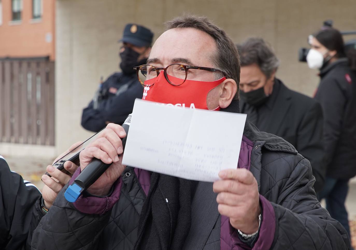 Concentración de los hosteleros frente a las medidas restrictivas por el COVID-19. Los hosteleros leoneses participan en la protesta realizada en Valladolid. 