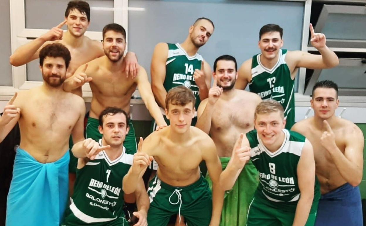 Los jugadores de Reino de León celebran la victoria.