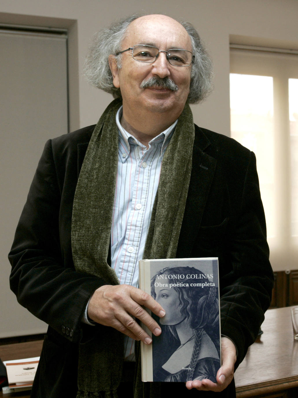 Pensamiento y sentimiento han vertebrado la poesía de Antonio Colinas 