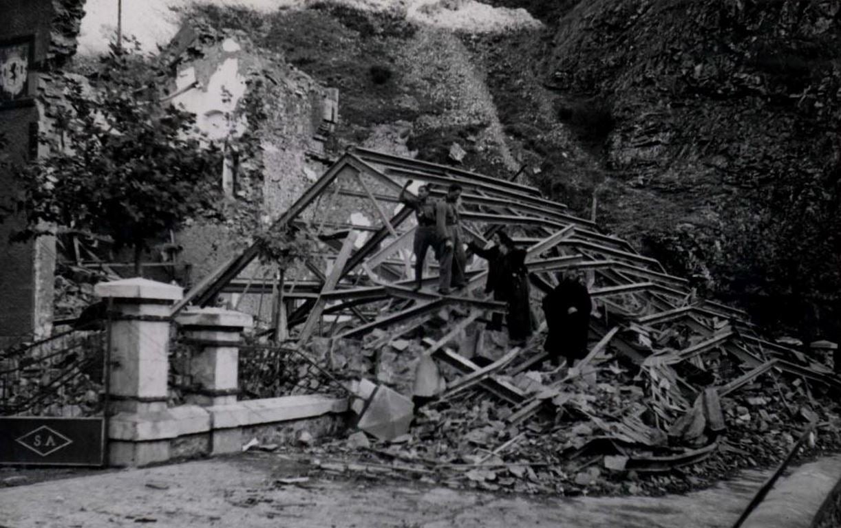 La Biblioteca Nacional publica las imágenes de los efectos causados por los incendios y bombardeos en la zona norte de León, Pola de Gordón, Santa Lucía y La Vid, durante la Guerra Civil 