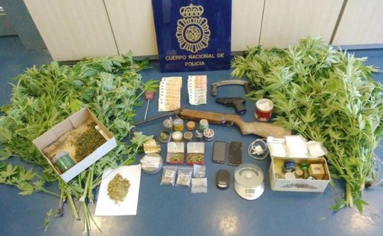 Operación de la Policía Nacional contra el tráfico de drogas.