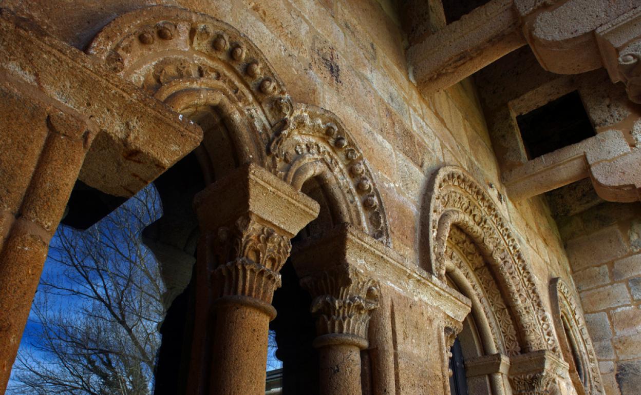 Arcadas del monasterio. 