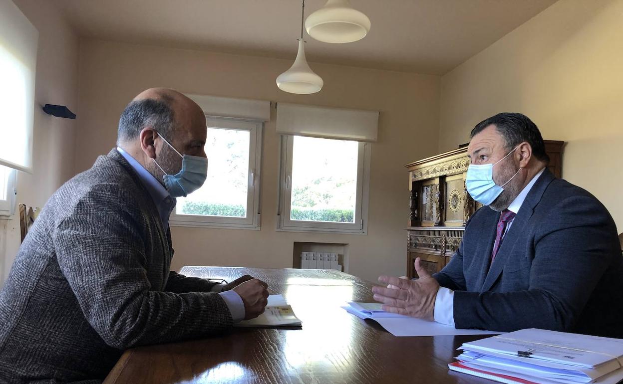 Un momento de la reunión. 