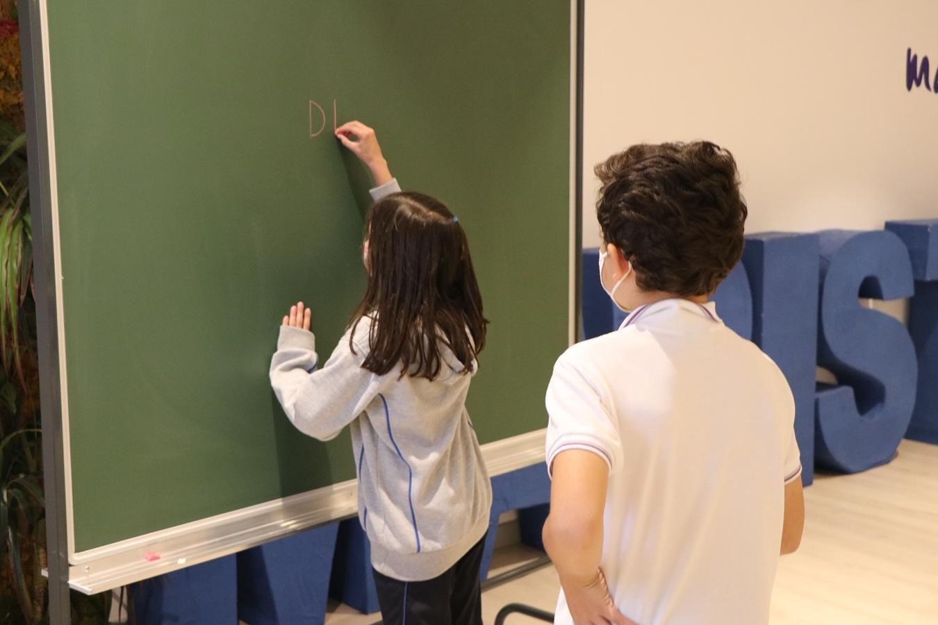 Dibujo para celebrar el Día Universal del Niño.