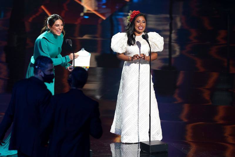 Ana Brenda Contreras (izquierda) y Yalitza Aparicio. 