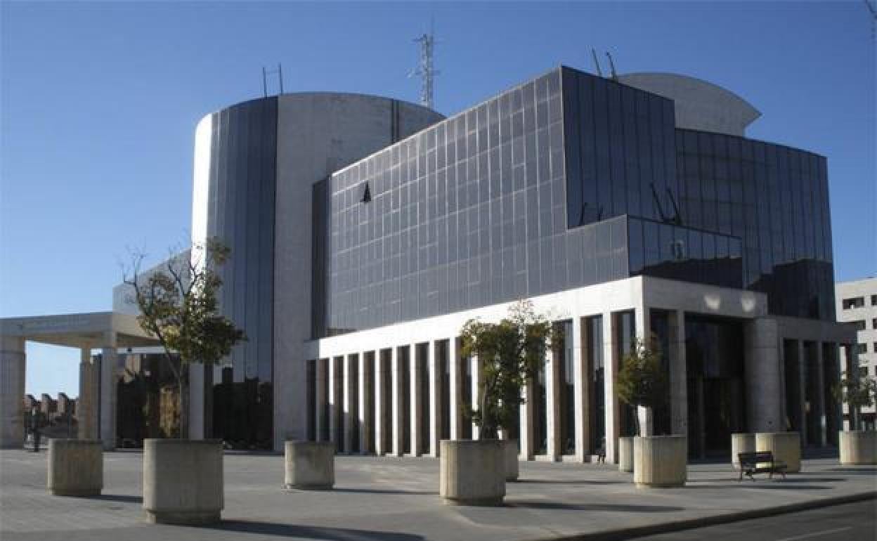 Edificio de la Delegación Territorial de la Junta de Castilla y León en León.