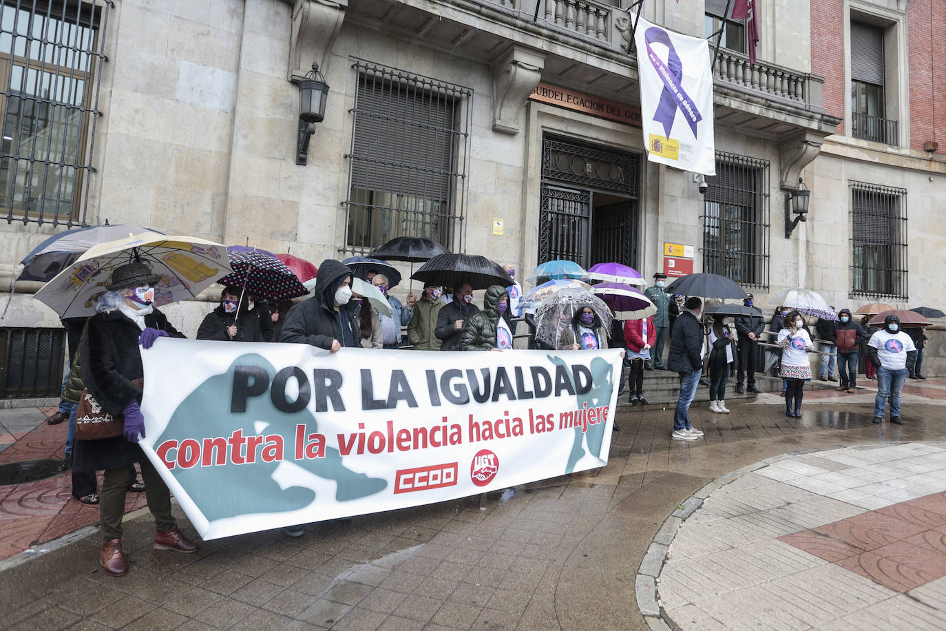 En un acto corto pero contundente se ha puesto de manifiesto el compromiso por erradicar la violencia machista