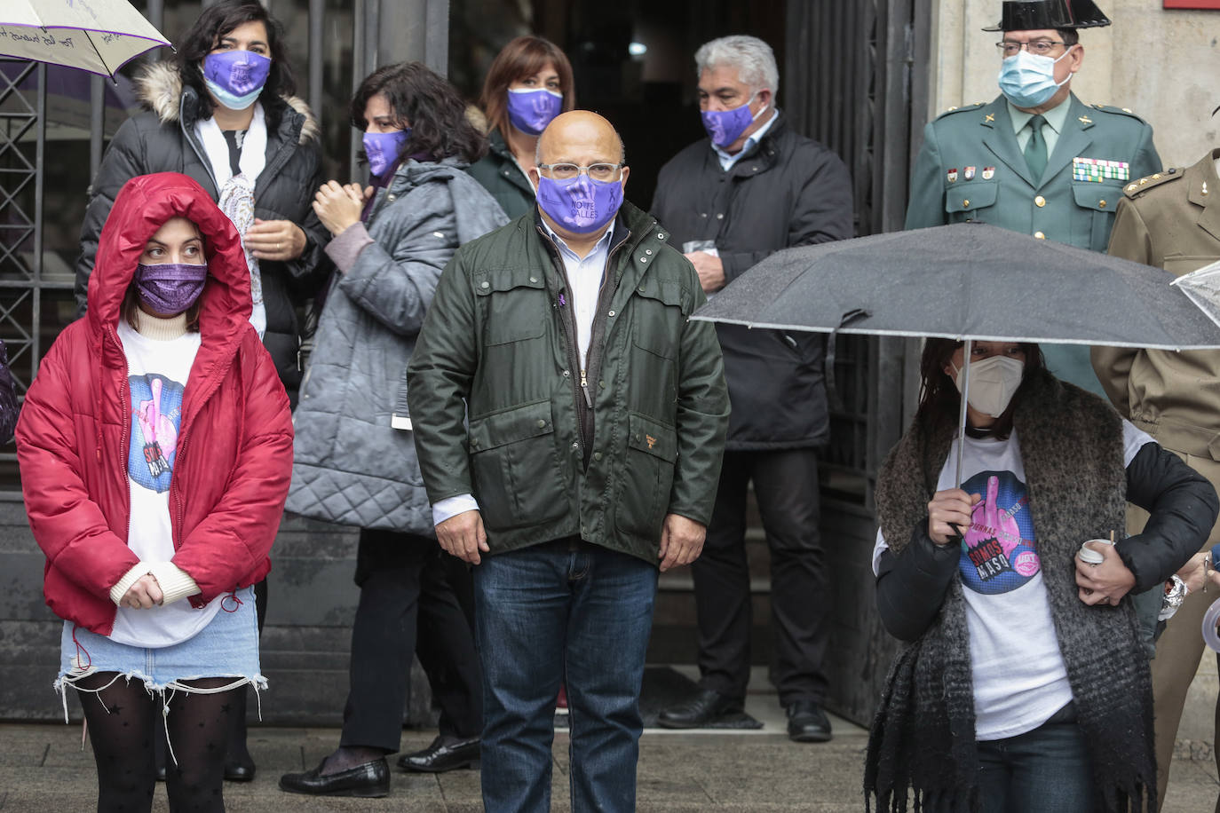 En un acto corto pero contundente se ha puesto de manifiesto el compromiso por erradicar la violencia machista