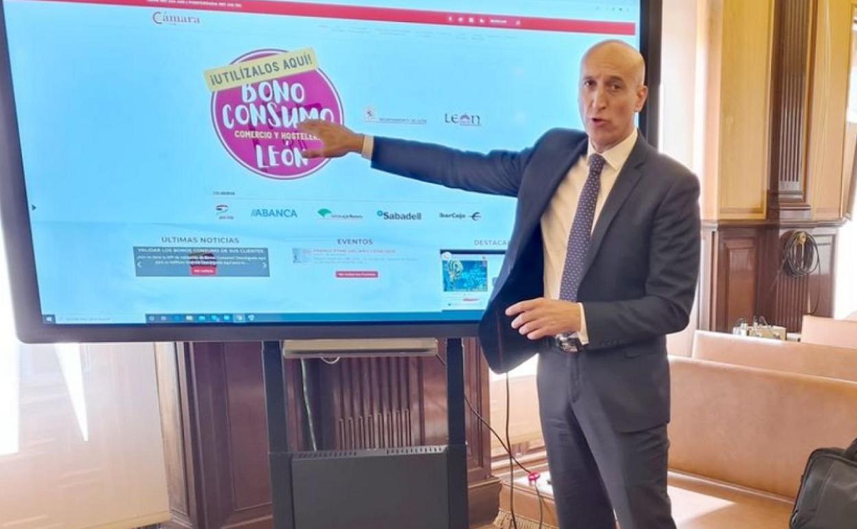 Jose Antonio Diez el pasado mes de julio presentando la campaña de bonos al consumo.