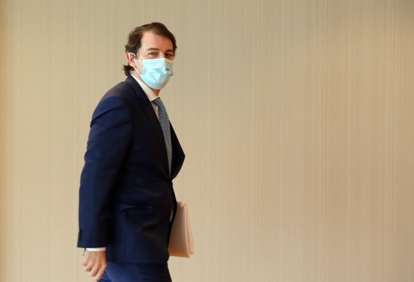 Fernández Mañueco comparece a petición propia ante el pleno de las Cortes,