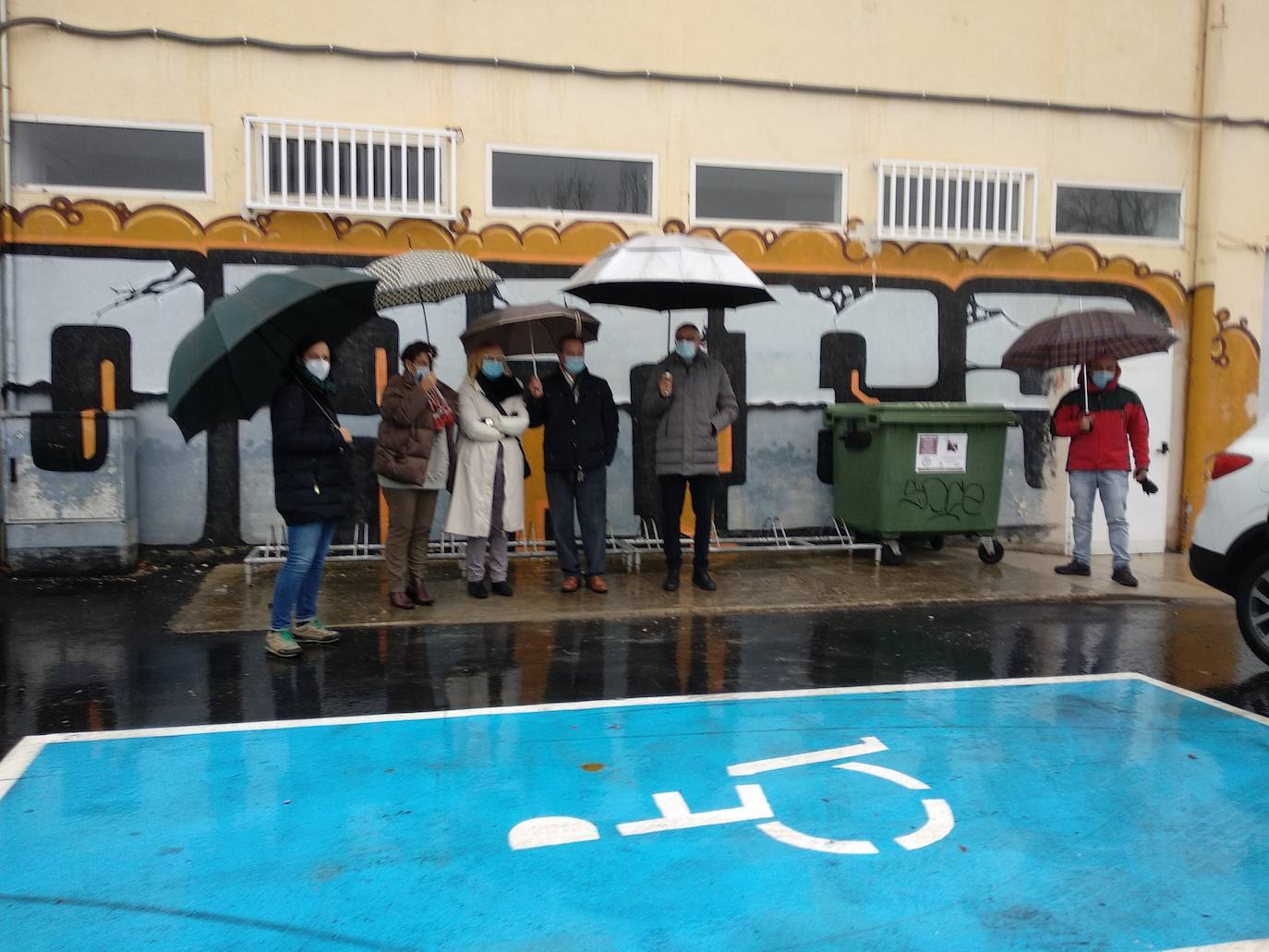 Fotos: Ponferrada inaugura las obras de asfaltado del entorno del pabellón Antonio Vecino