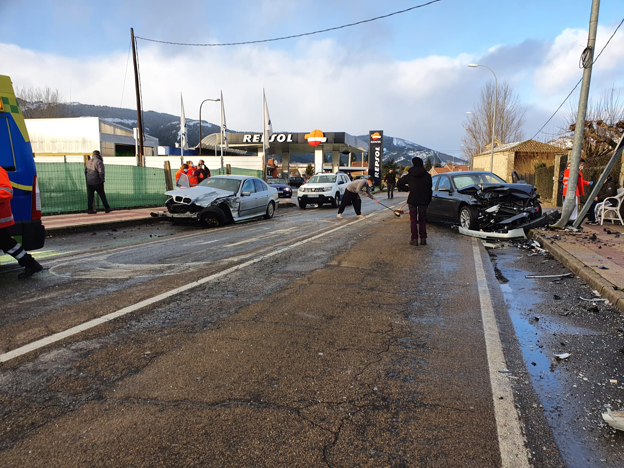 Fotos: Accidente de tráfico en Boñar