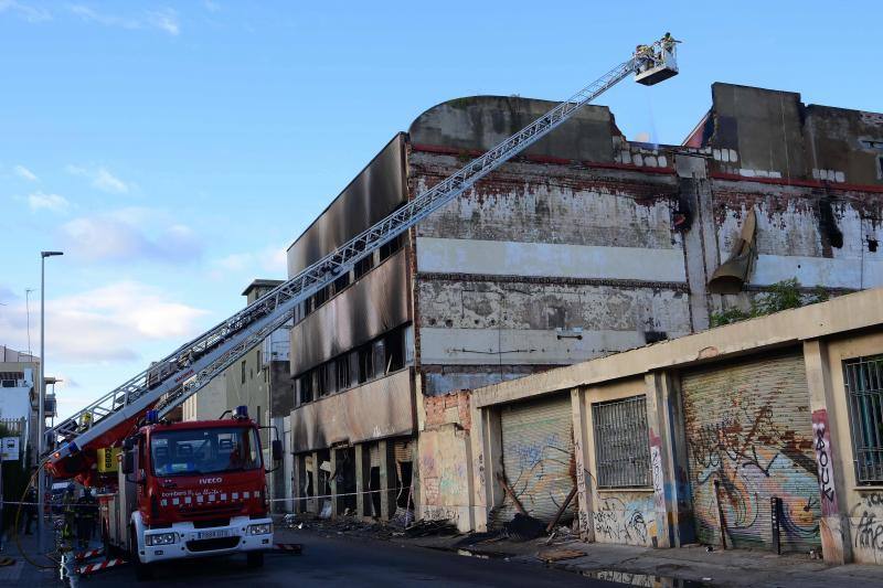 Fotos: Imágenes del trágico incendio de Badalona