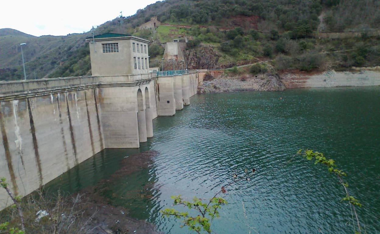 Embalse de Mansilla (La Rioja). 