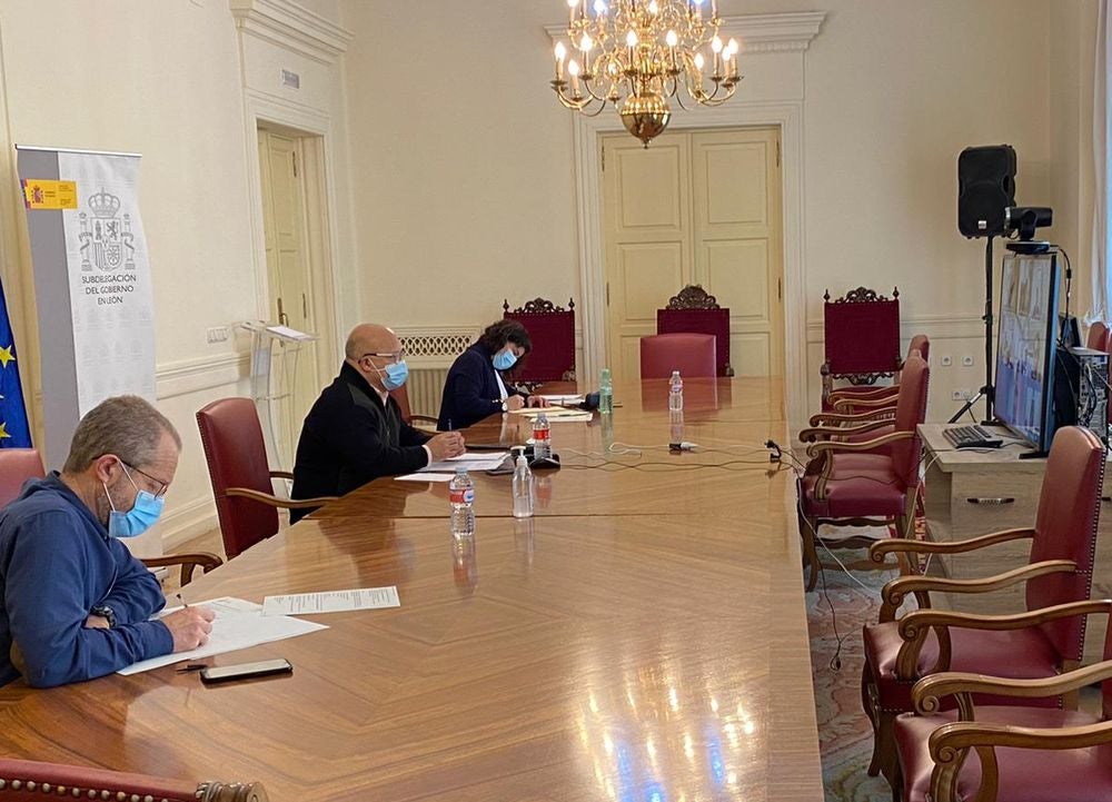 El subdelegado del Gobierno en León, durante la videoconferencia.