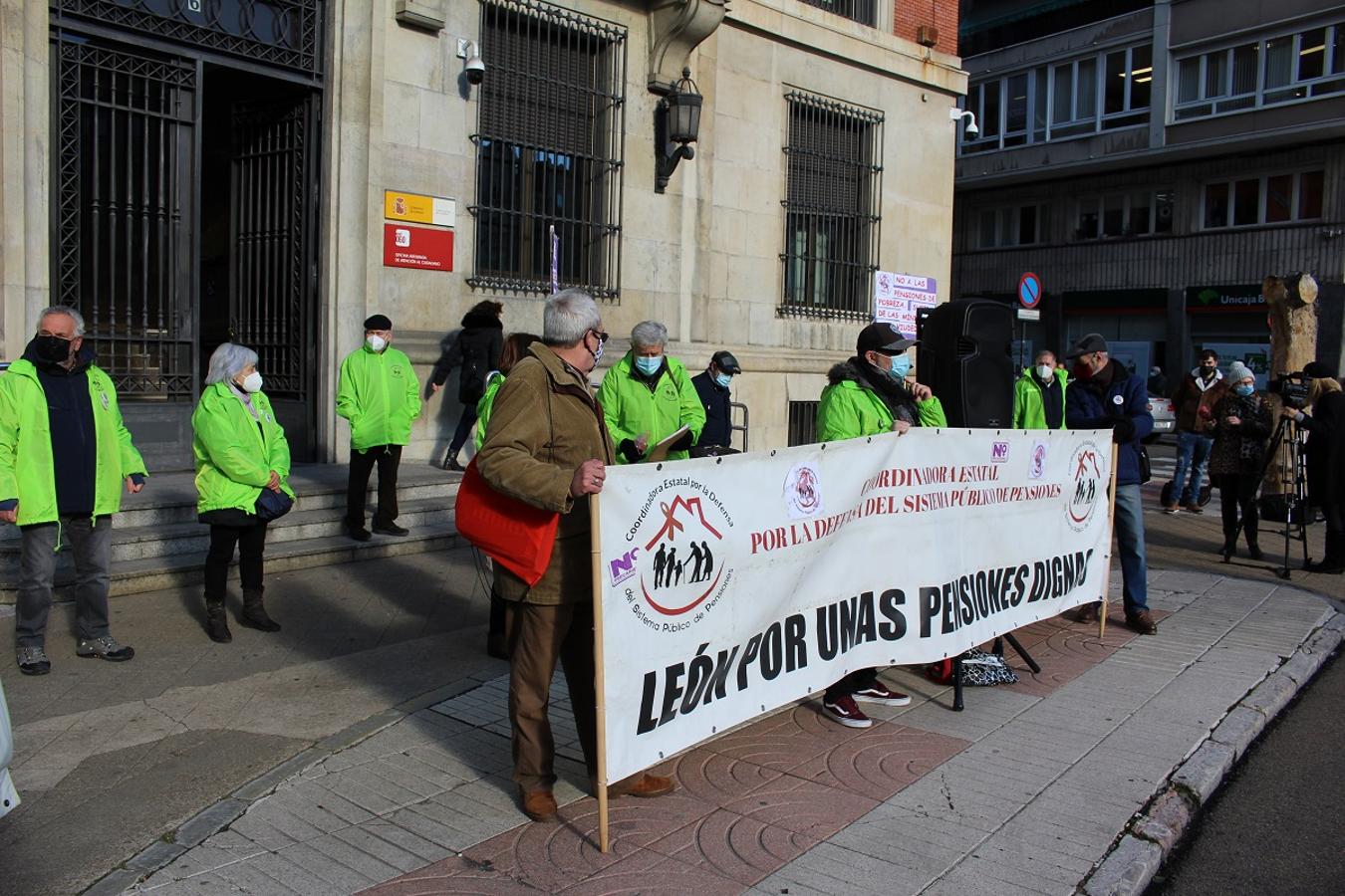 Concentración de los pensionistas para exigir unas pensiones justas.