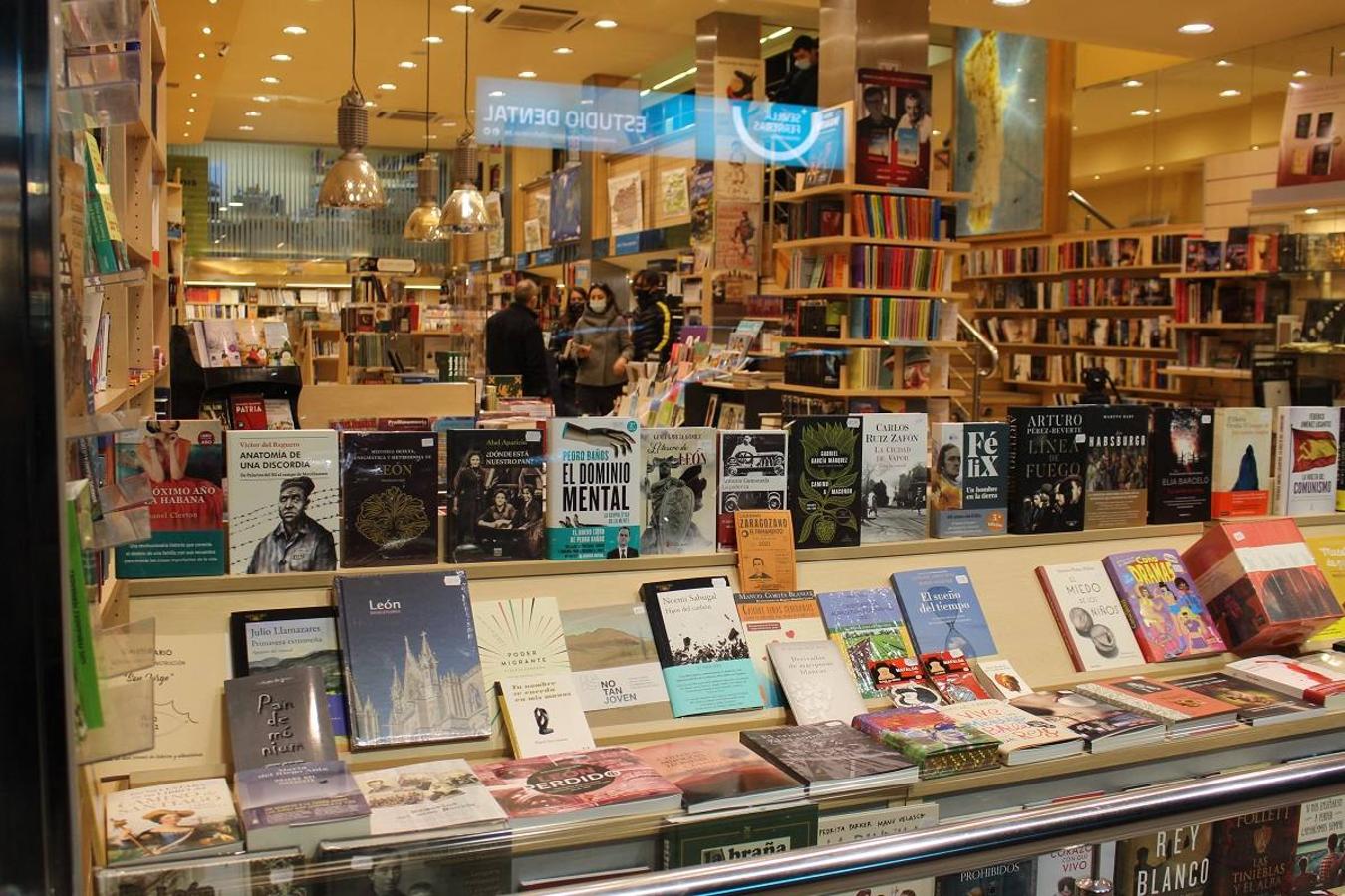 Los libros se consolidan como una de las opciones preferidas para los regalos de Navidad en una campaña «bastante buena dadas las circunstancias»