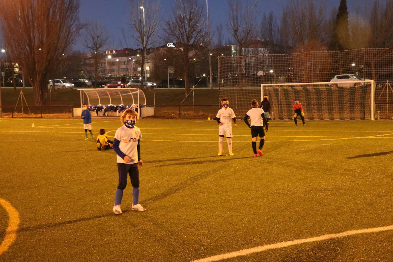 Los niños y niñas federadas de las categorías inferiores regresan a los entrenamientos en León.