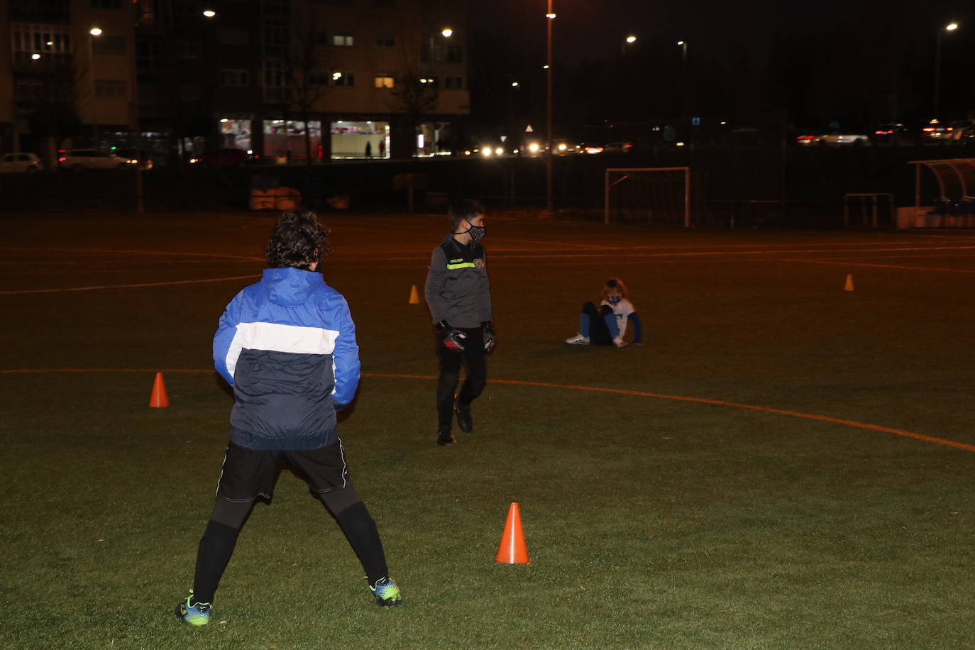 Los niños y niñas federadas de las categorías inferiores regresan a los entrenamientos en León.