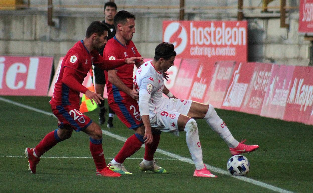Partido de la primera vuelta entre la Cultural y el Numancia.