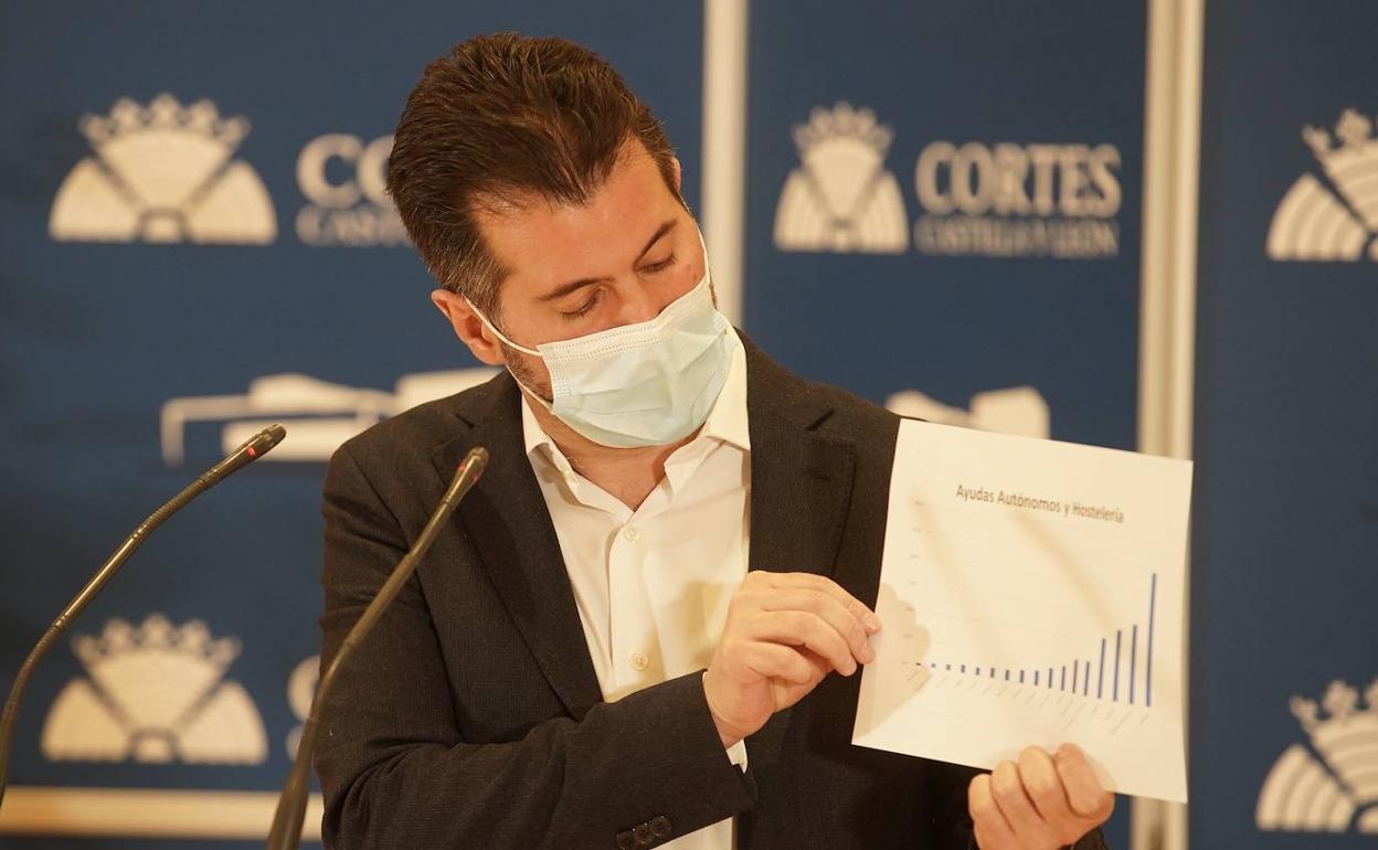 Tudnaca explica el contenido de su reunión. 