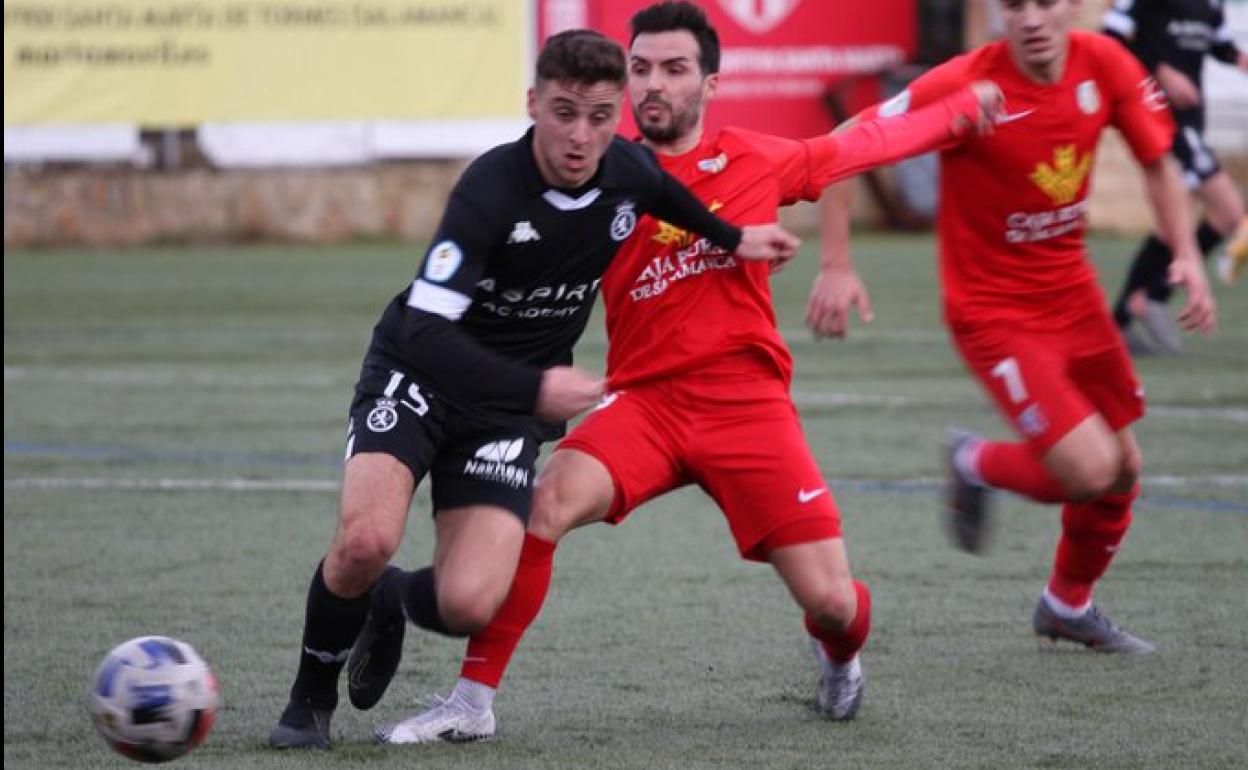 Abel, en un lance del partido ante el Santa Marta.