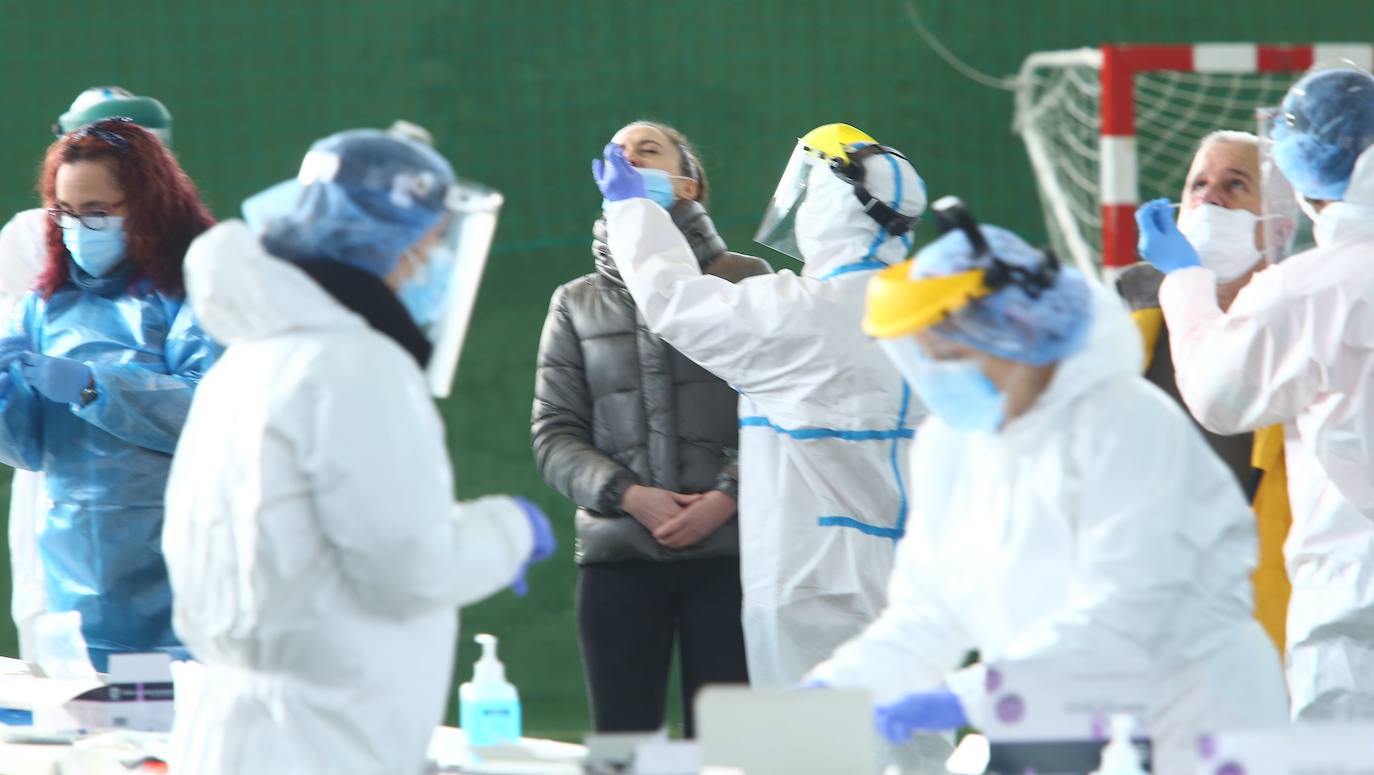 Fotos: Cribado masivo en Villablino