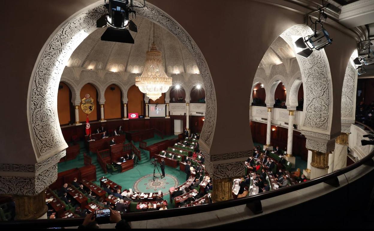 Túnez remodela el Gobierno en el décimo aniversario de la revolución
