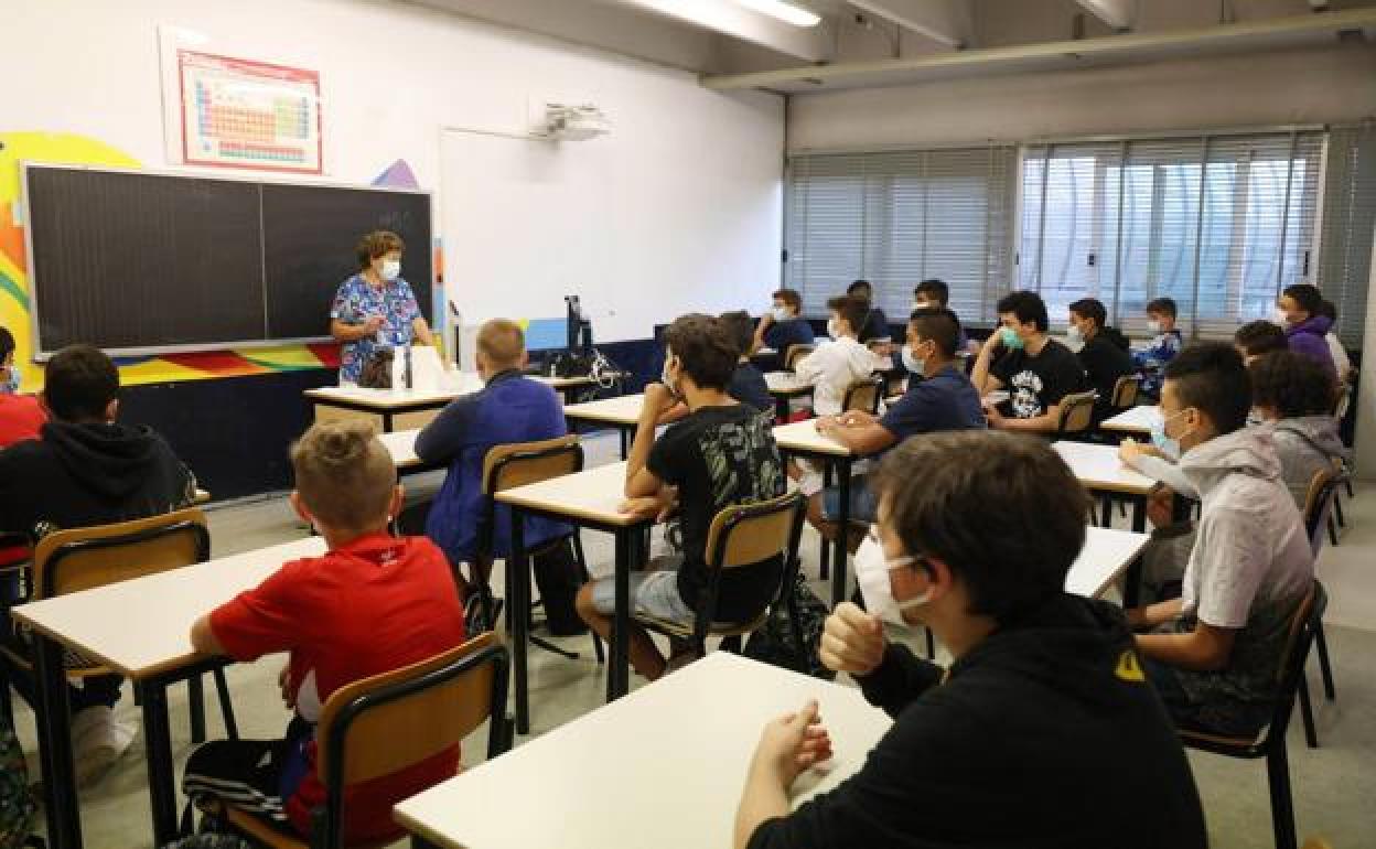 Un aula en plena clase. 