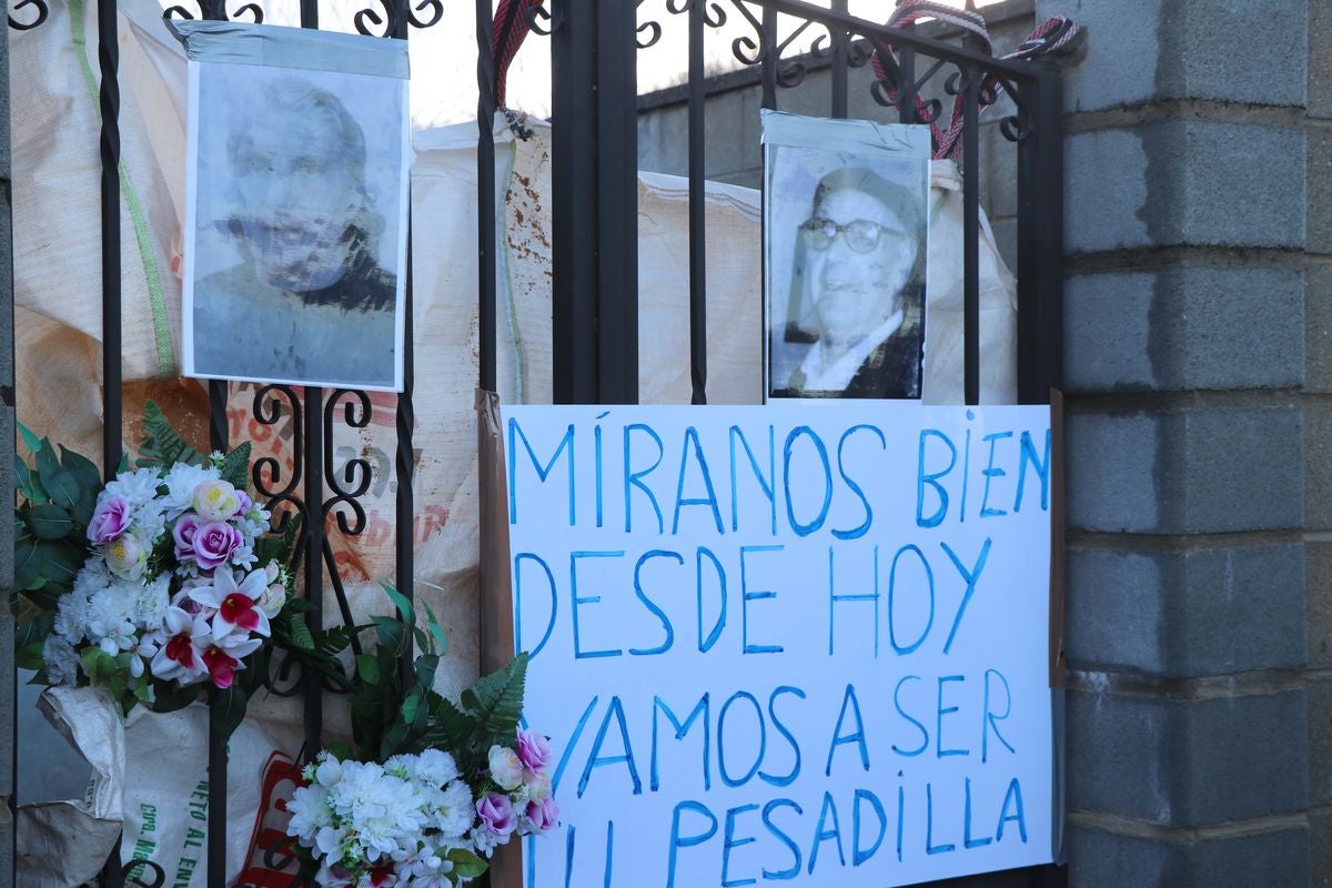 Garrafe de Torío vive un triste momento en la ejecución de una sentencia sobre un cementerio.