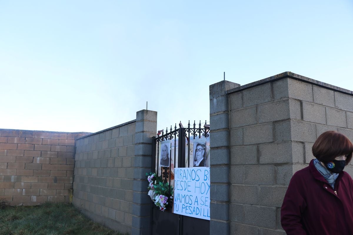 Garrafe de Torío vive un triste momento en la ejecución de una sentencia sobre un cementerio.