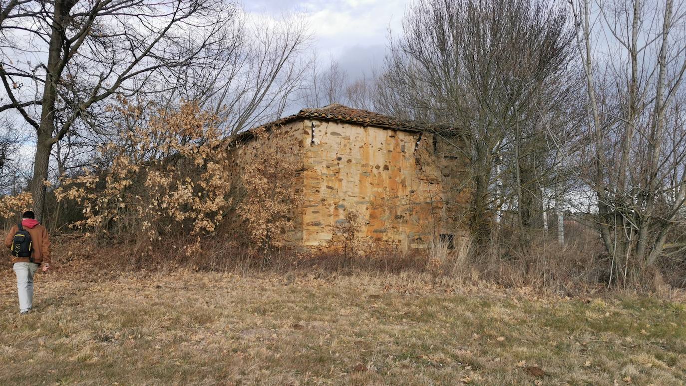 El Val de San Lorenzo, localidad en la que se ubica el molino del Junquillo, se ha propuesto reunir los 30.000 euros que cuesta su rehabilitación e incorporarlo así a su oferta cultural y turística.